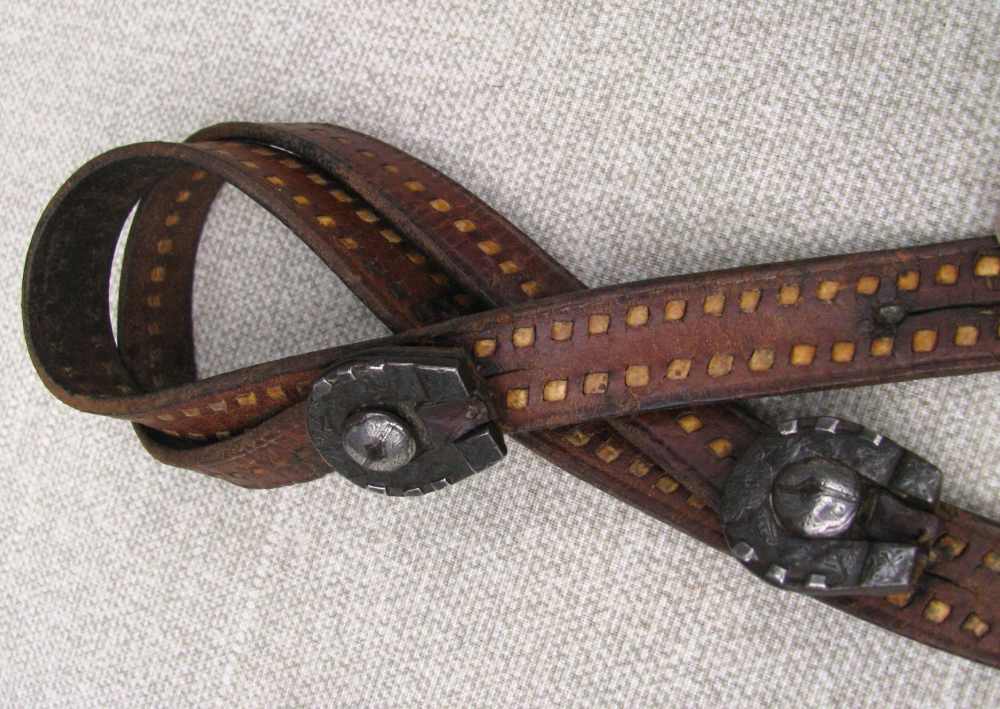 UNIQUE ANTIQUE MATCHING SILVER ENGRAVED HORSESHOE BIT/CONCHOS FANCY REINS -img-17