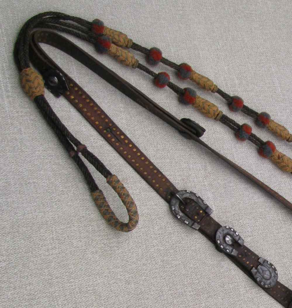 UNIQUE ANTIQUE MATCHING SILVER ENGRAVED HORSESHOE BIT/CONCHOS FANCY REINS -img-15