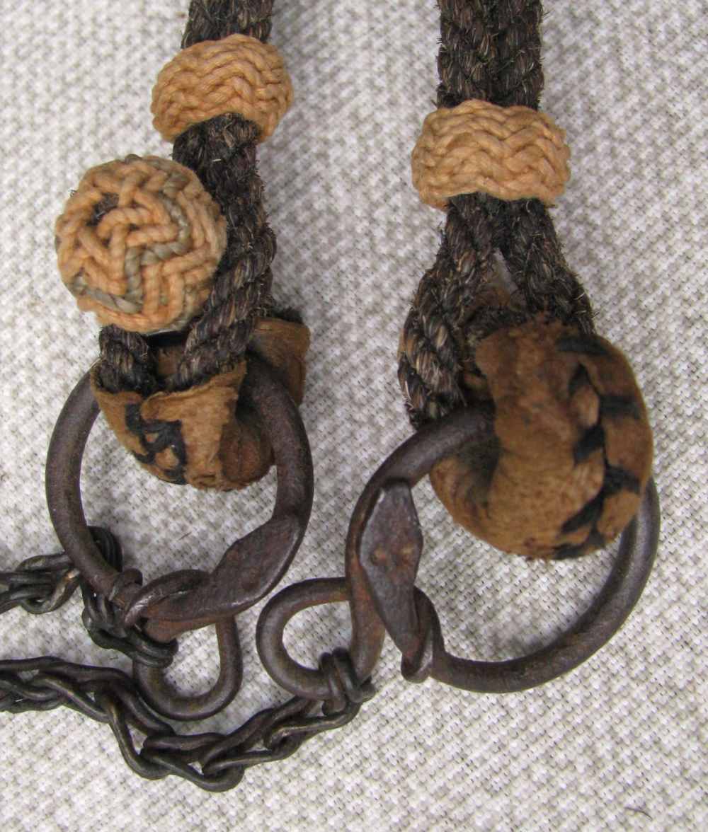 UNIQUE ANTIQUE MATCHING SILVER ENGRAVED HORSESHOE BIT/CONCHOS FANCY REINS -img-20