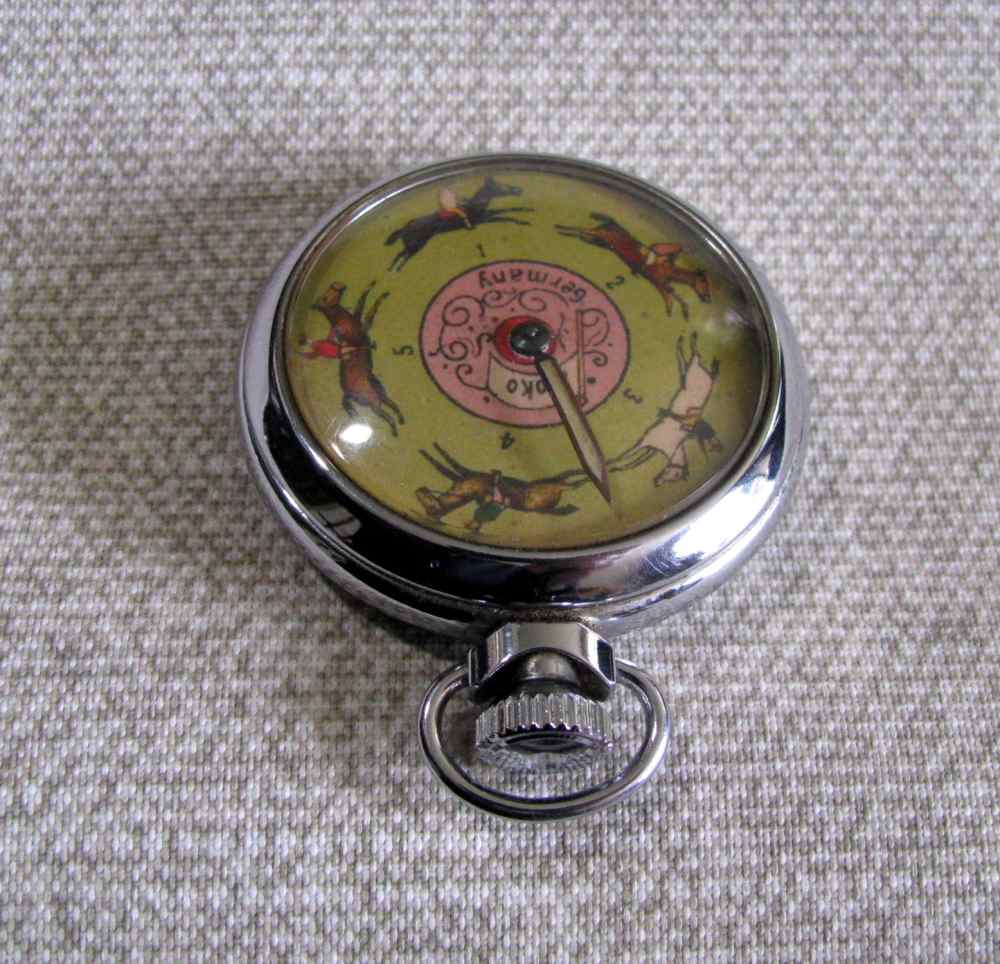 FINE SCARCE VINTAGE MECHANICAL POCKET WATCH SIZE GAMBLING DEVICE RACE HORSE-img-7