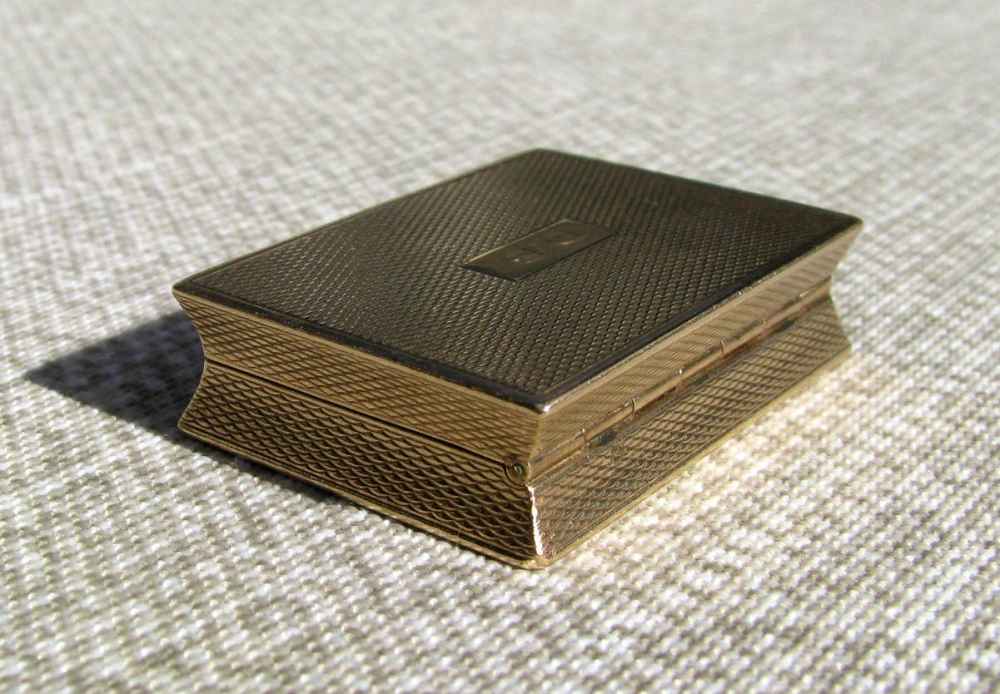  FINE ART DECO 9 KARAT GOLD PILL BOX LUXURY RETAILOR ASPREY LONDON 1935-img-7