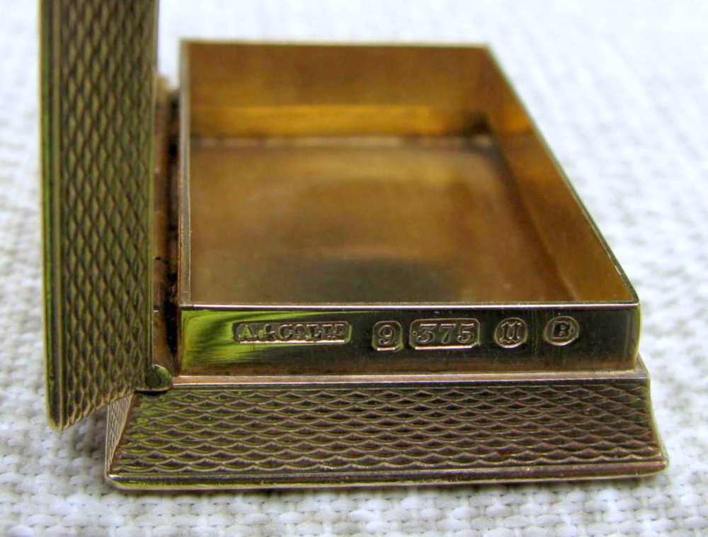  FINE ART DECO 9 KARAT GOLD PILL BOX LUXURY RETAILOR ASPREY LONDON 1935-img-15