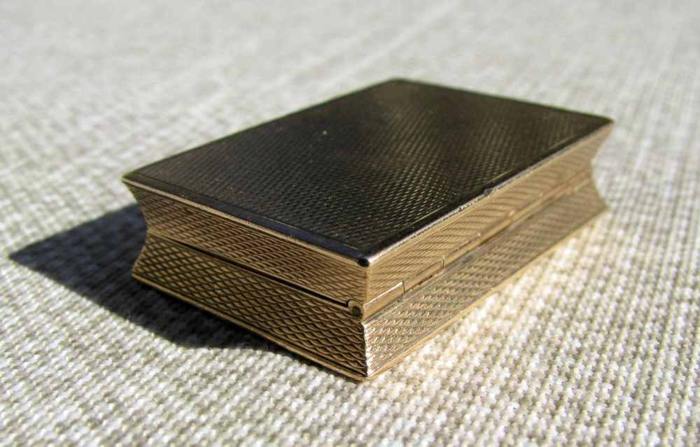  FINE ART DECO 9 KARAT GOLD PILL BOX LUXURY RETAILOR ASPREY LONDON 1935-img-8