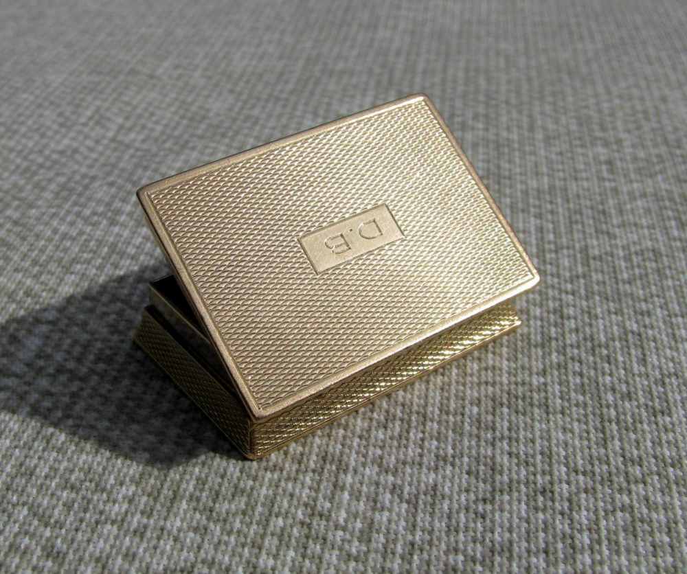  FINE ART DECO 9 KARAT GOLD PILL BOX LUXURY RETAILOR ASPREY LONDON 1935-img-13