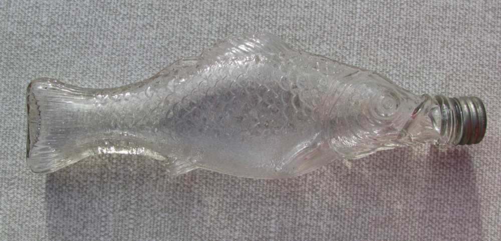 PRE-PROHIBITION HANDMADE MINTY AMERICAN FOLKART FIGURAL FISH WHISKEY FLASK -img-1
