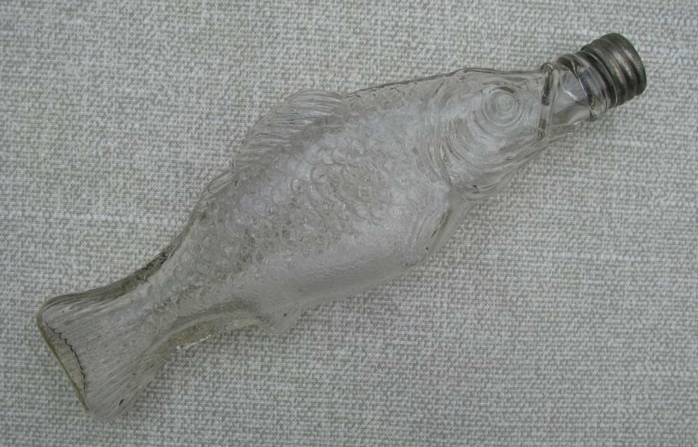 PRE-PROHIBITION HANDMADE MINTY AMERICAN FOLKART FIGURAL FISH WHISKEY FLASK -img-12