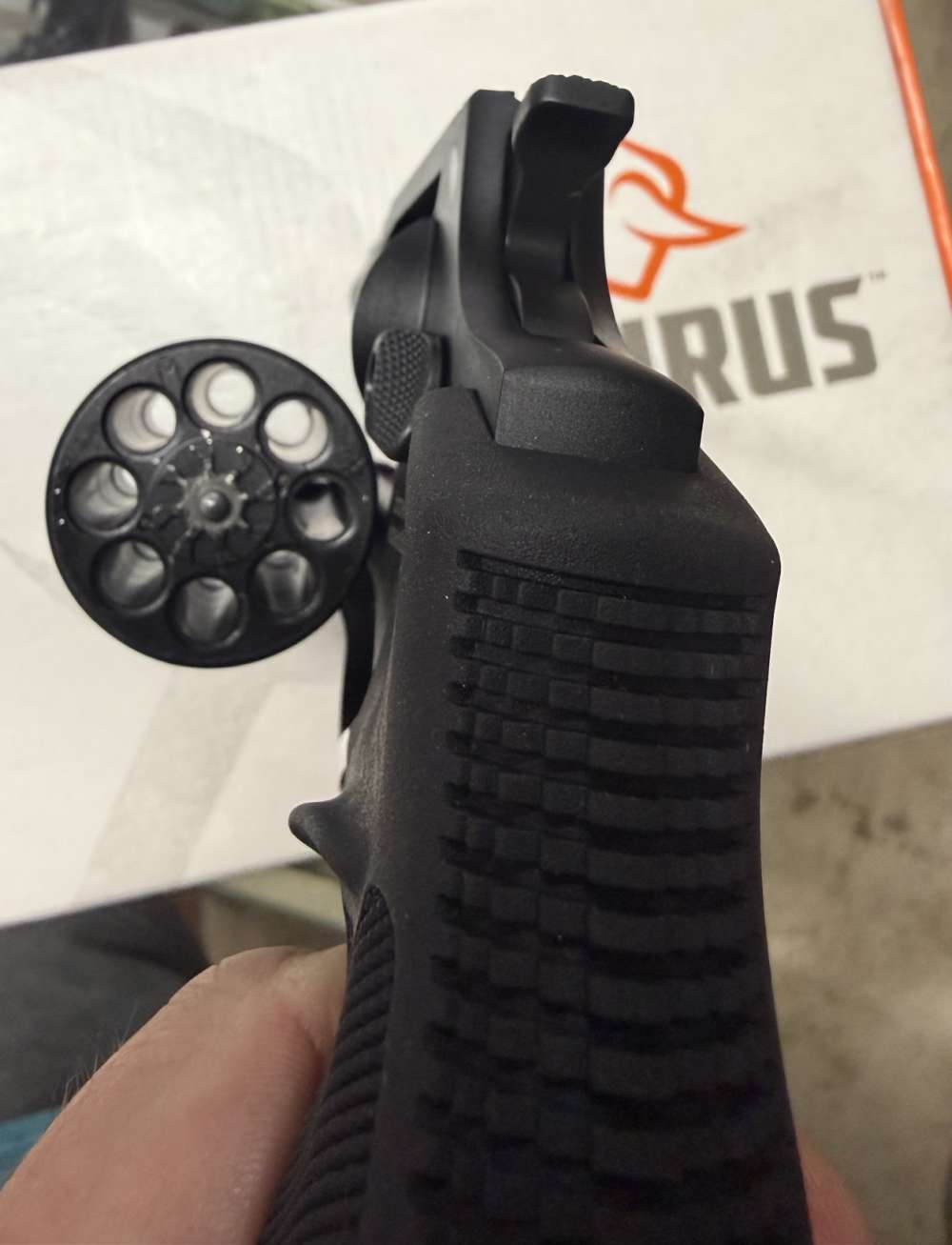 Taurus 942M 22 Magnum Revolver 2" barrel 8 Shot ULTRA-LITE -img-1