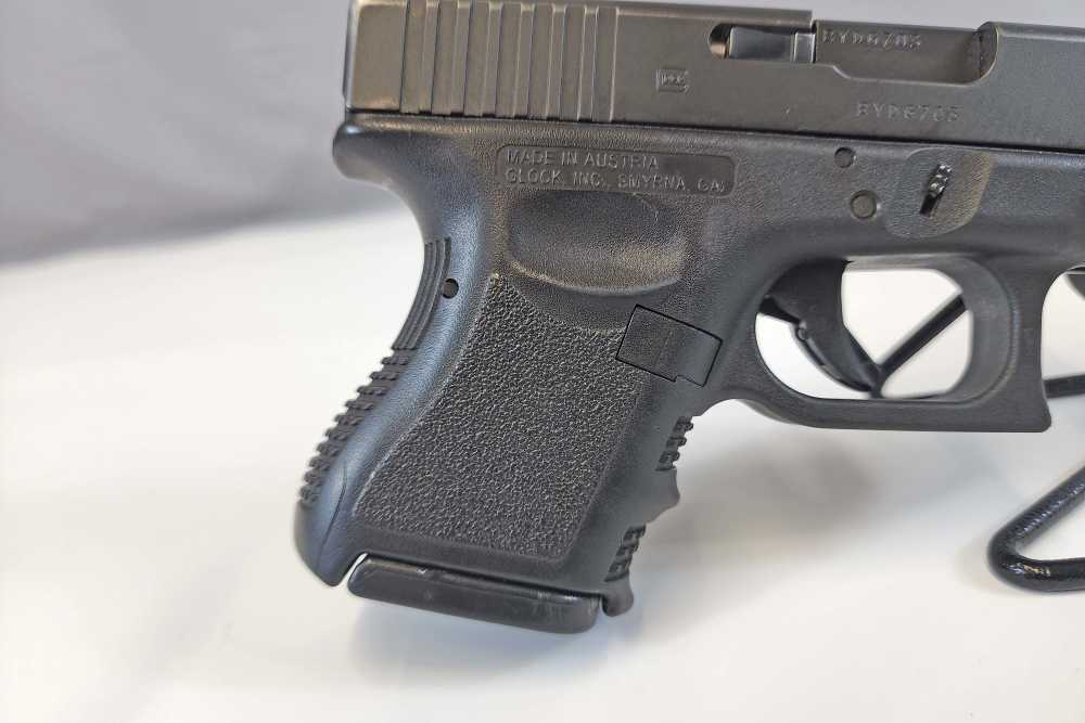  Glock 27 Gen 3 .40 S&W Subcompact - Includes 5 Magazines & Holster!-img-1