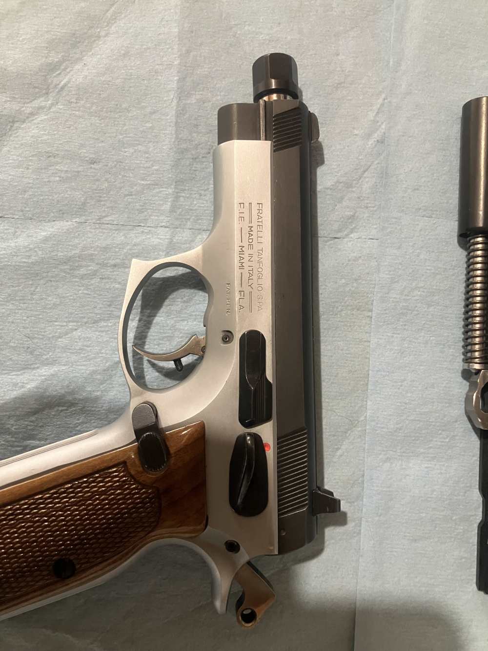 Threaded 9mm barrel for Compact CZ 75 based pistols-img-3