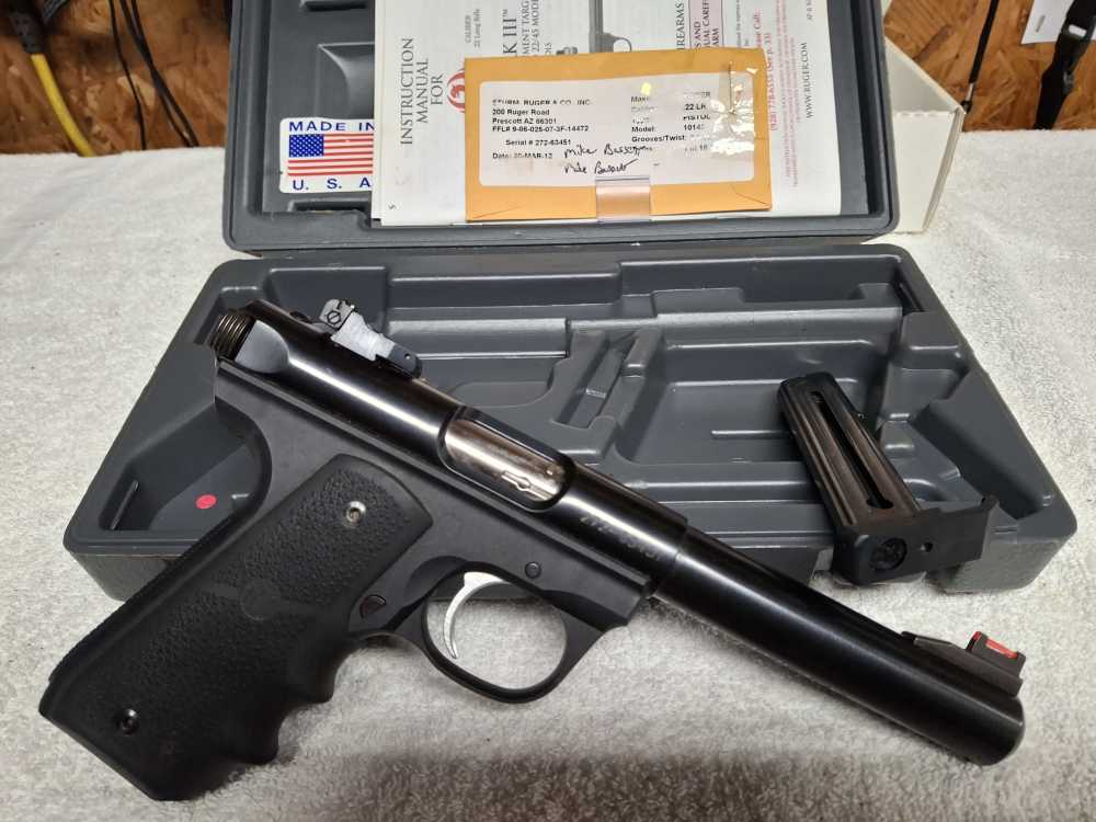 Ruger mark III 22/45 41/2" Bull Barrel-img-0