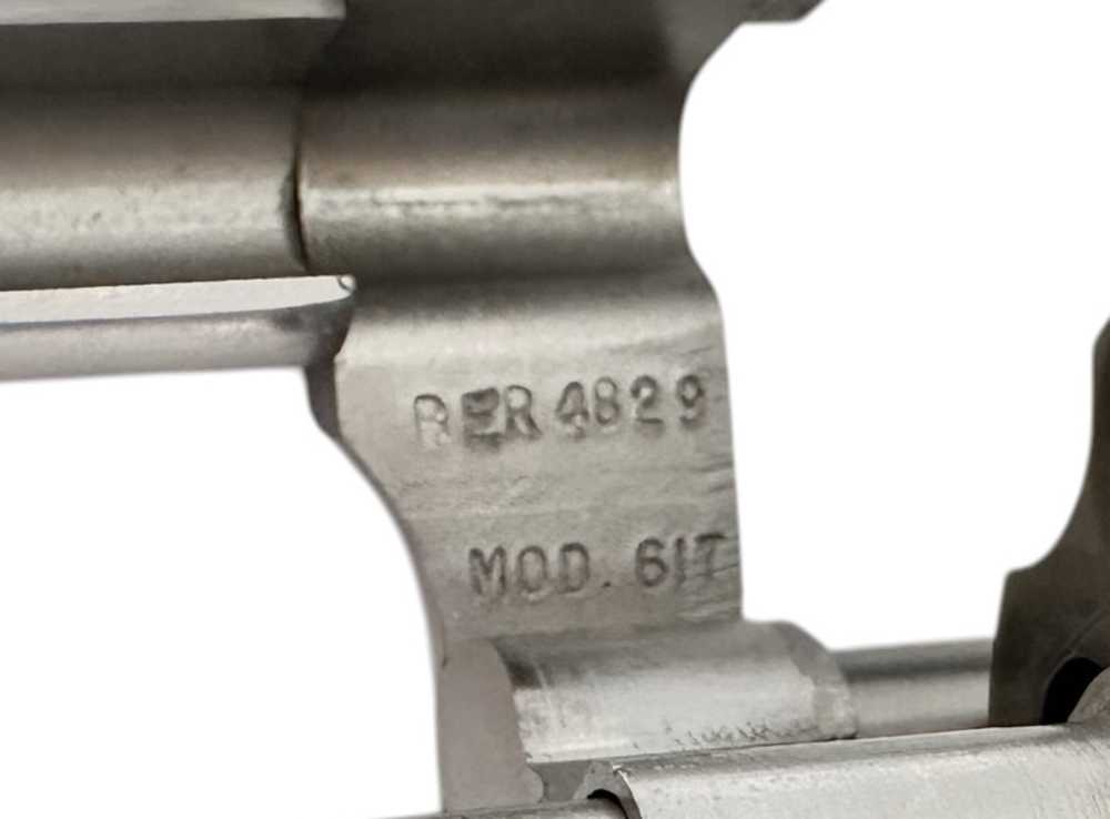 Smith & Wesson 617 No Dash .22 LR 6" 100568 Used C-10914-img-12