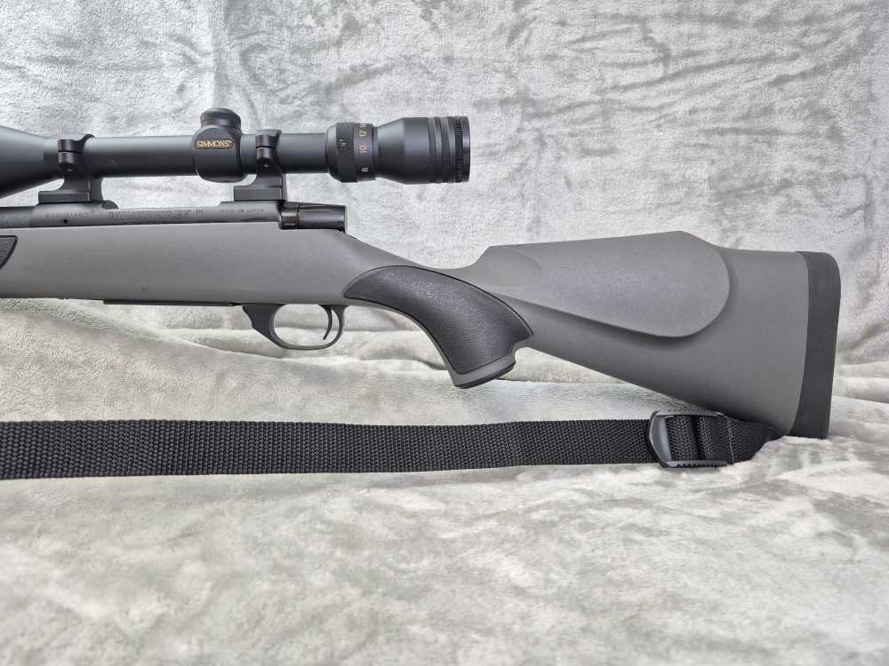 Weatherby Vanguard Synthetic .243 Win Bolt Action Simmons 6.5-20x44 Scope -img-3