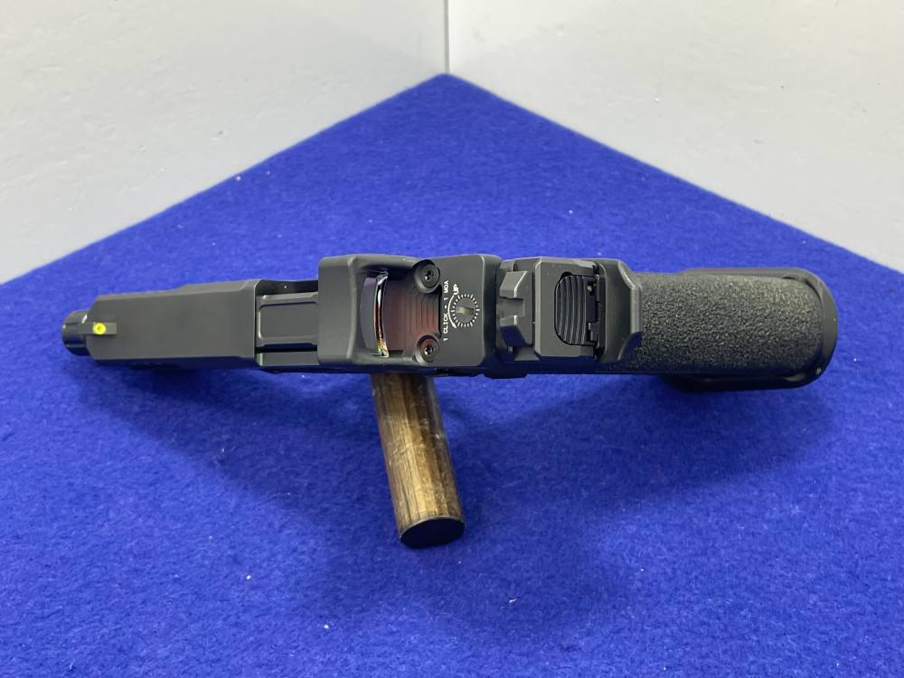 Shadow Systems DR920 9mm 5" Blk *TRIJICON RMR W/ THREADED FLUTED BARREL*-img-24