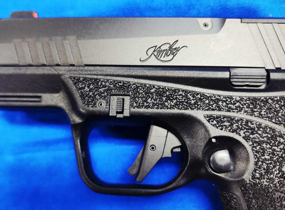MINT KIMBER R7 MAKO 9MM 3.25" COMPACT TACTICAL BLACK W/MANUAL-img-12