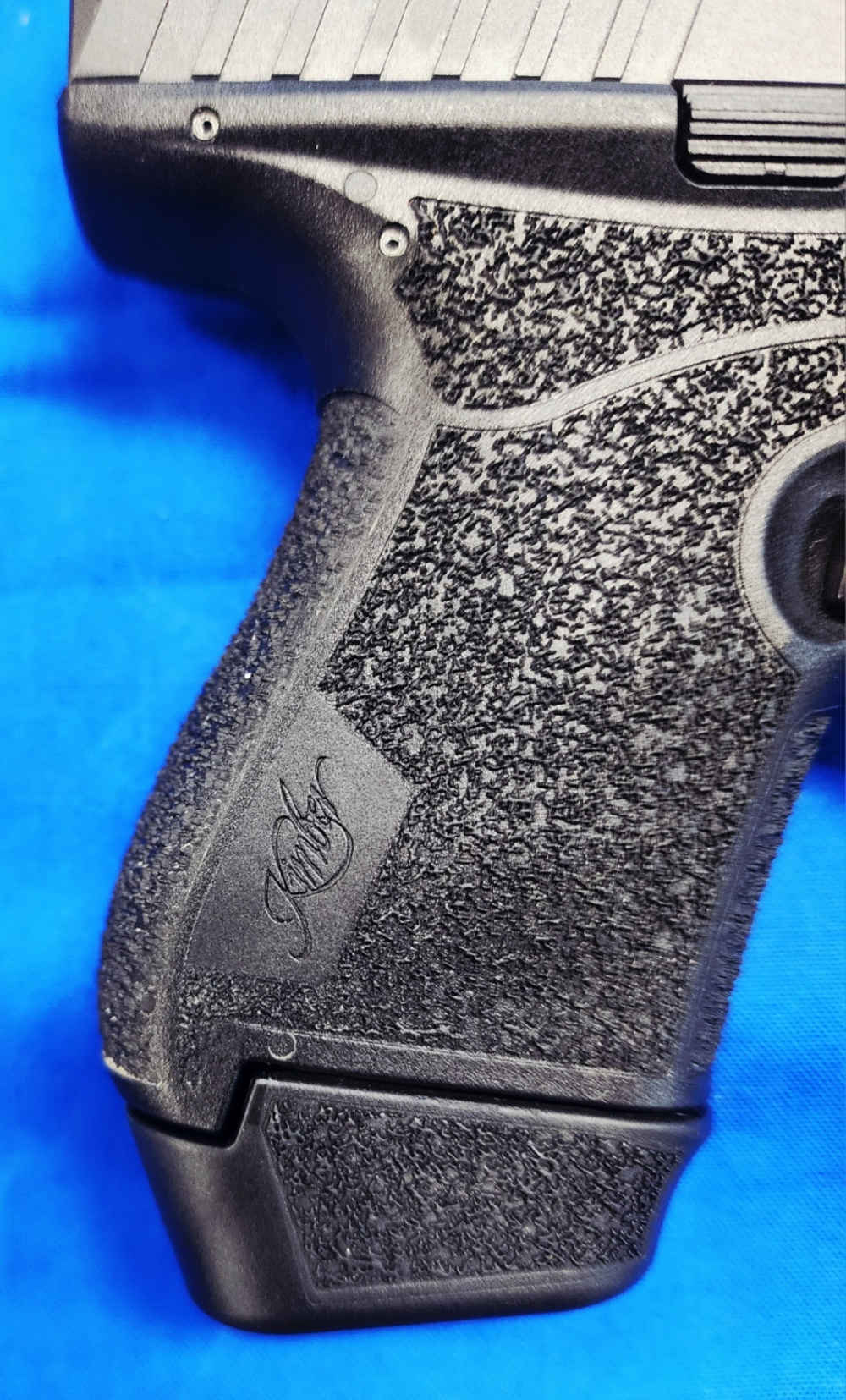 MINT KIMBER R7 MAKO 9MM 3.25" COMPACT TACTICAL BLACK W/MANUAL-img-9