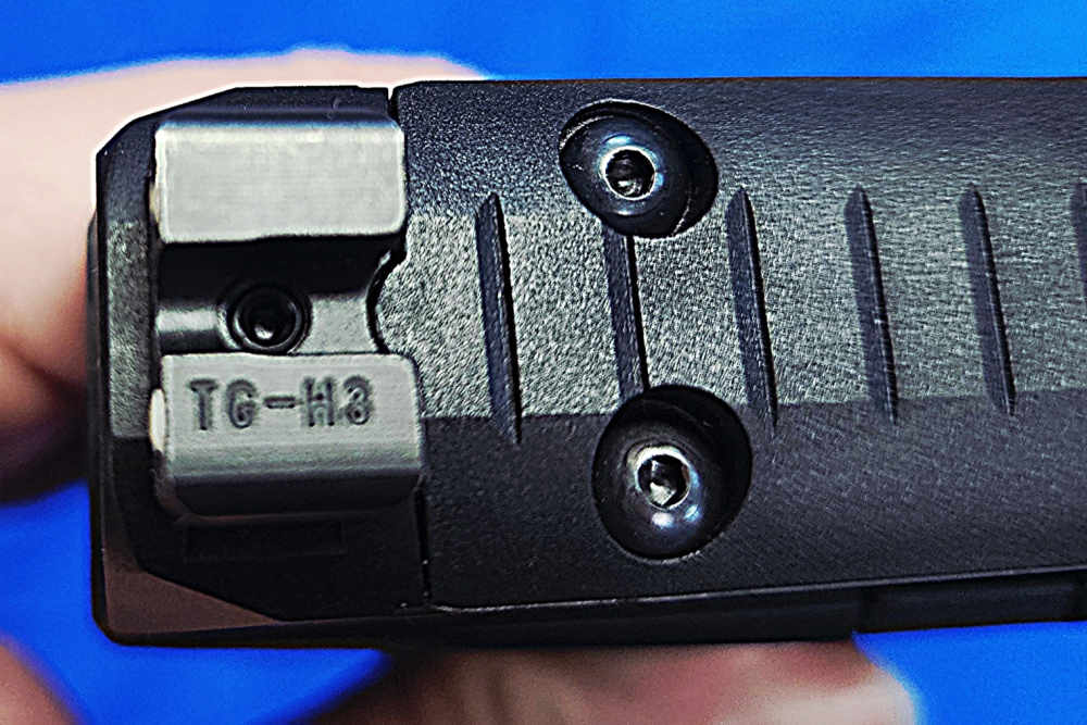 MINT KIMBER R7 MAKO 9MM 3.25" COMPACT TACTICAL BLACK W/MANUAL-img-8