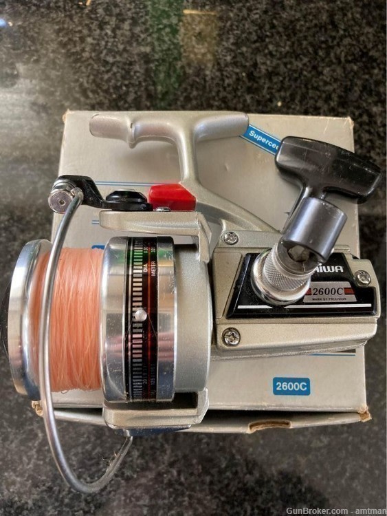 Vintage Daiwa Heavy Freshwater/ Medium Saltwater Spinning Reel 2600C -img-0