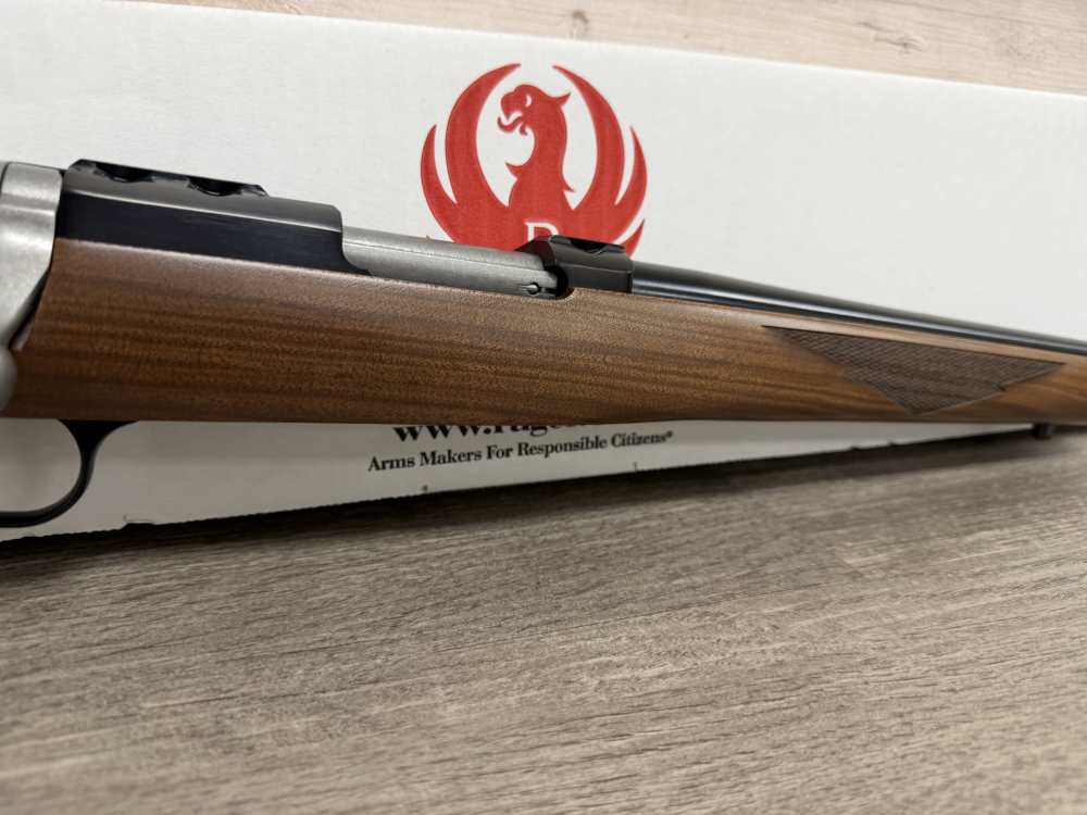 RUGER 77/22 22 HORNET 20" THREADED BARREL WALNUT STOCK 7225 BRAND NEW-img-3
