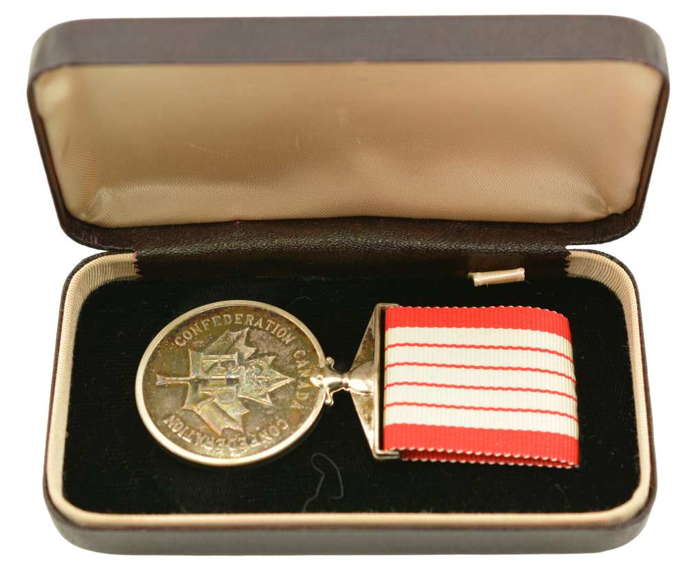 1967 CANADA Confederation 100 Years since 1867 Commemorative SILVER Medal-img-0