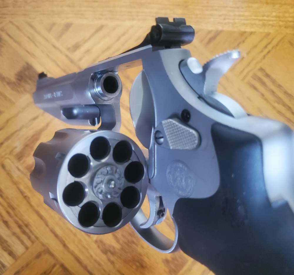Smith & Wesson 627-5 Performance Center 8 Shot 357 Magnum Combat Revolver -img-11