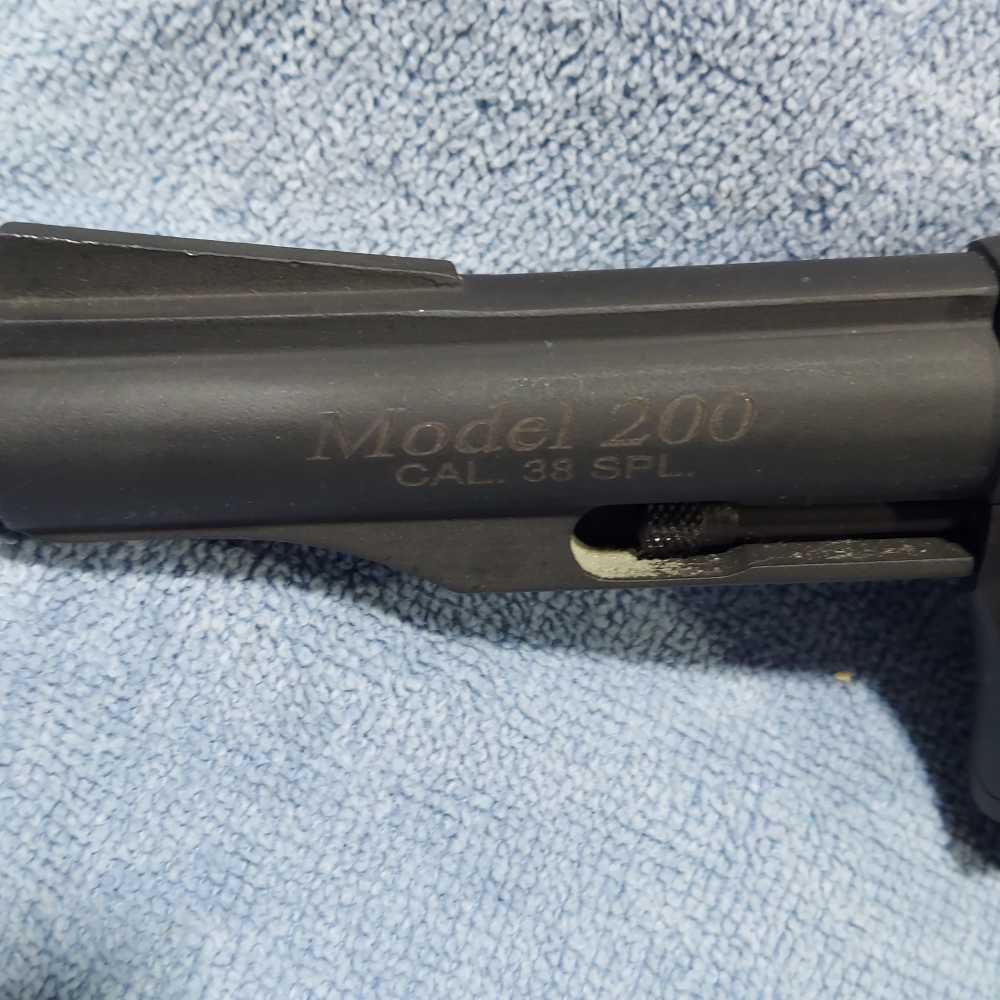 ROCK ISLAND ARMORY/ARMSCOR MODEL M200 REVOLVER .38SPL  4" BBL-img-4