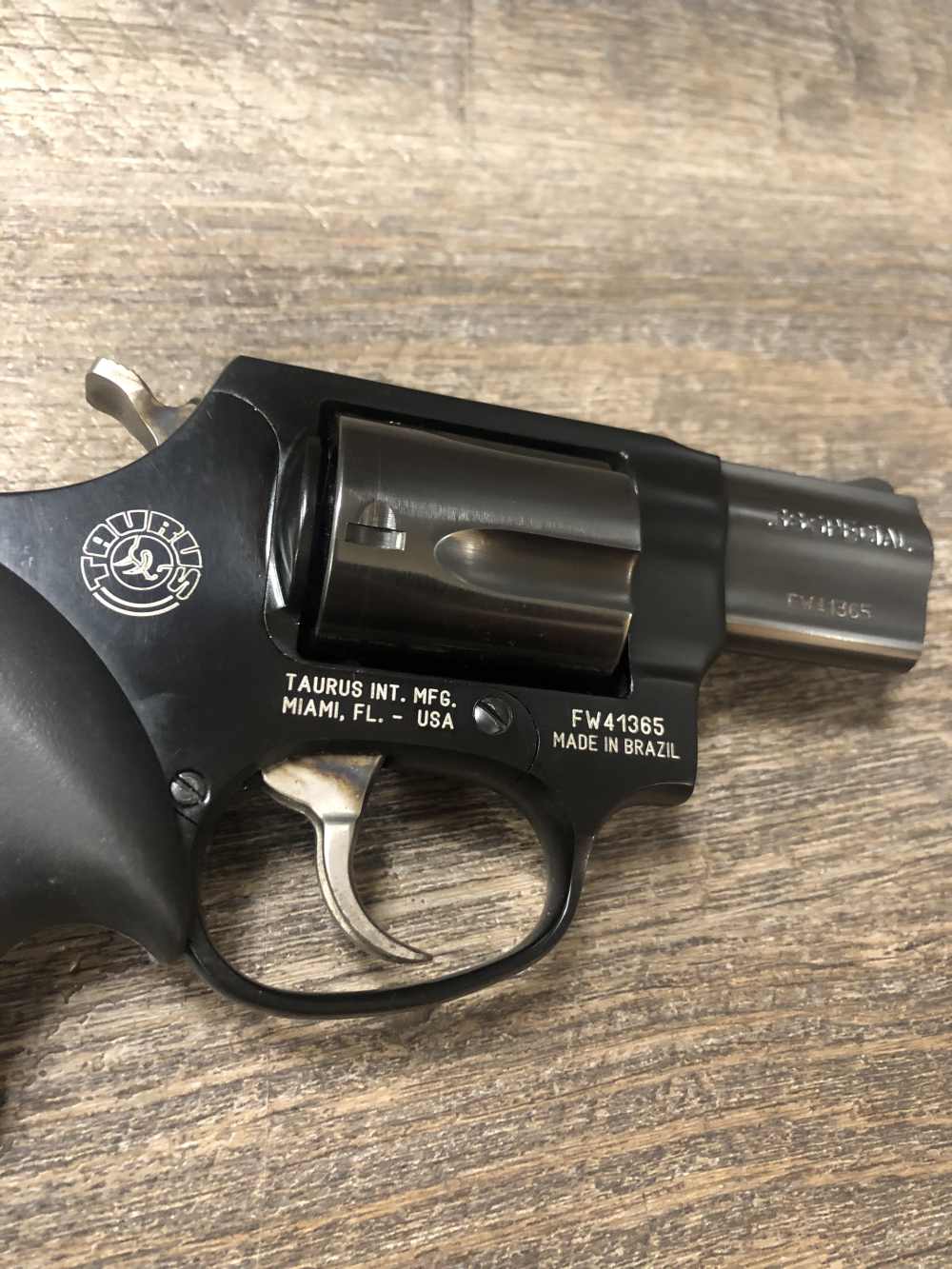 Taurus Model 85 Ultra Lite Revolver Black 5 Shot 38 Special 2" w/ Holster-img-7