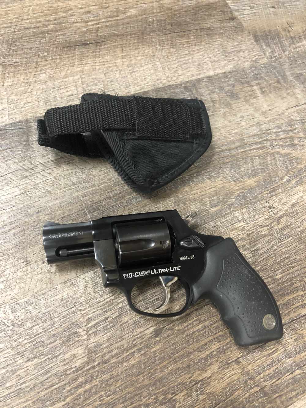 Taurus Model 85 Ultra Lite Revolver Black 5 Shot 38 Special 2" w/ Holster-img-0