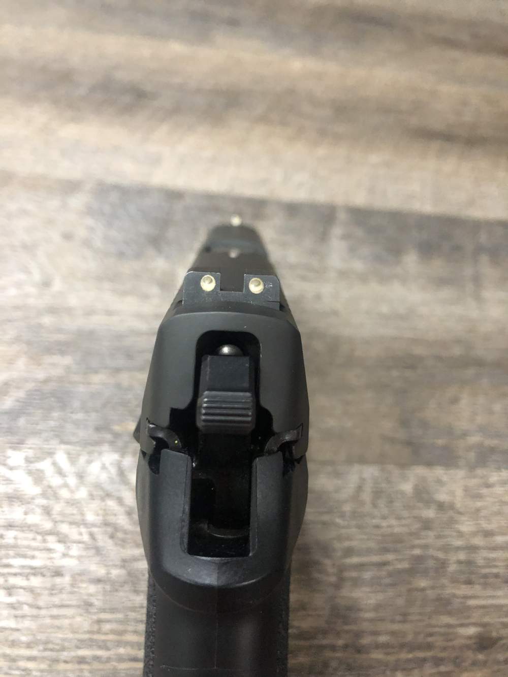 Sig Sauer SP2022 9mm Semi Auto Pistol 3.9" Black w/ One 15 Round Mag-img-14