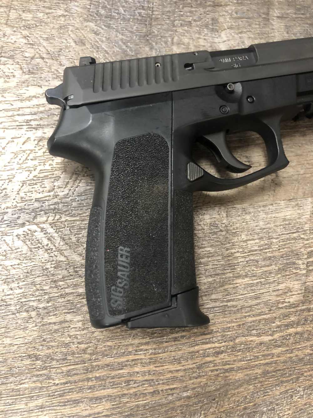 Sig Sauer SP2022 9mm Semi Auto Pistol 3.9" Black w/ One 15 Round Mag-img-7