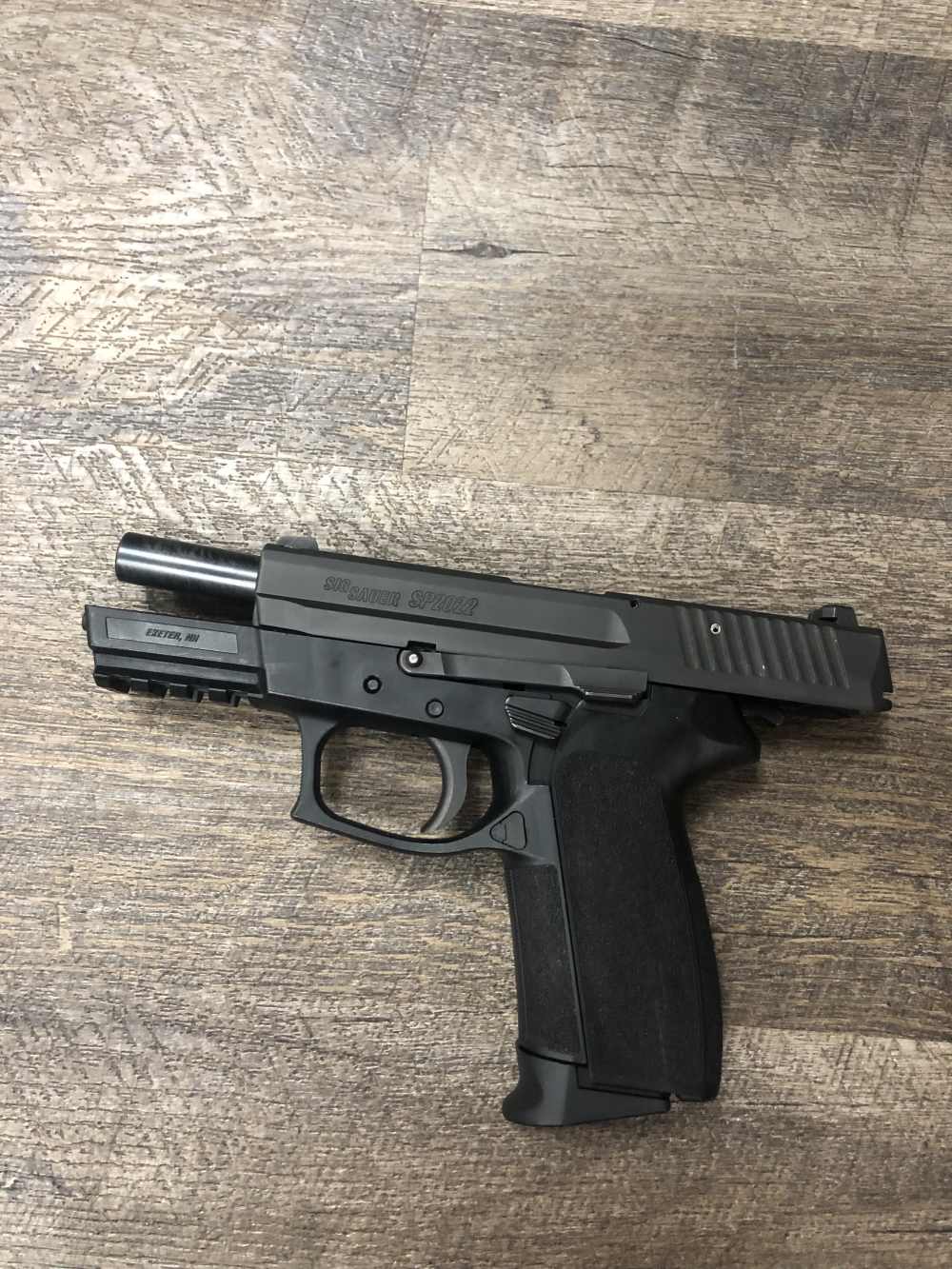 Sig Sauer SP2022 9mm Semi Auto Pistol 3.9" Black w/ One 15 Round Mag-img-11