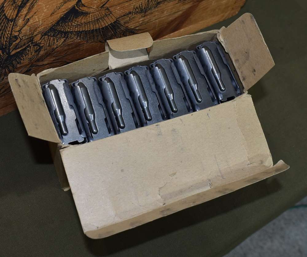 Colt NOS case of 20rd Early Alloy follower Magazines -img-1
