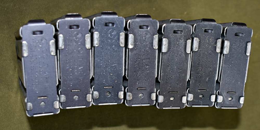 Colt NOS case of 20rd Early Alloy follower Magazines -img-3