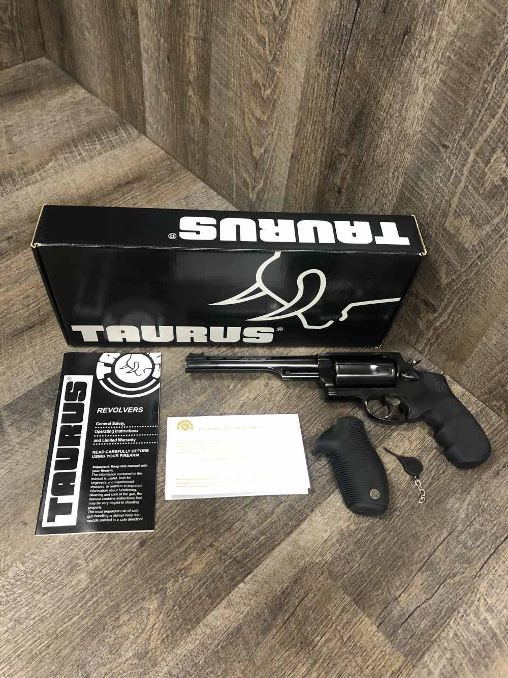 Taurus Judge 6.5" Revolver 410 Bore 45 Colt w/ Original Box 2 Grips Manual-img-0