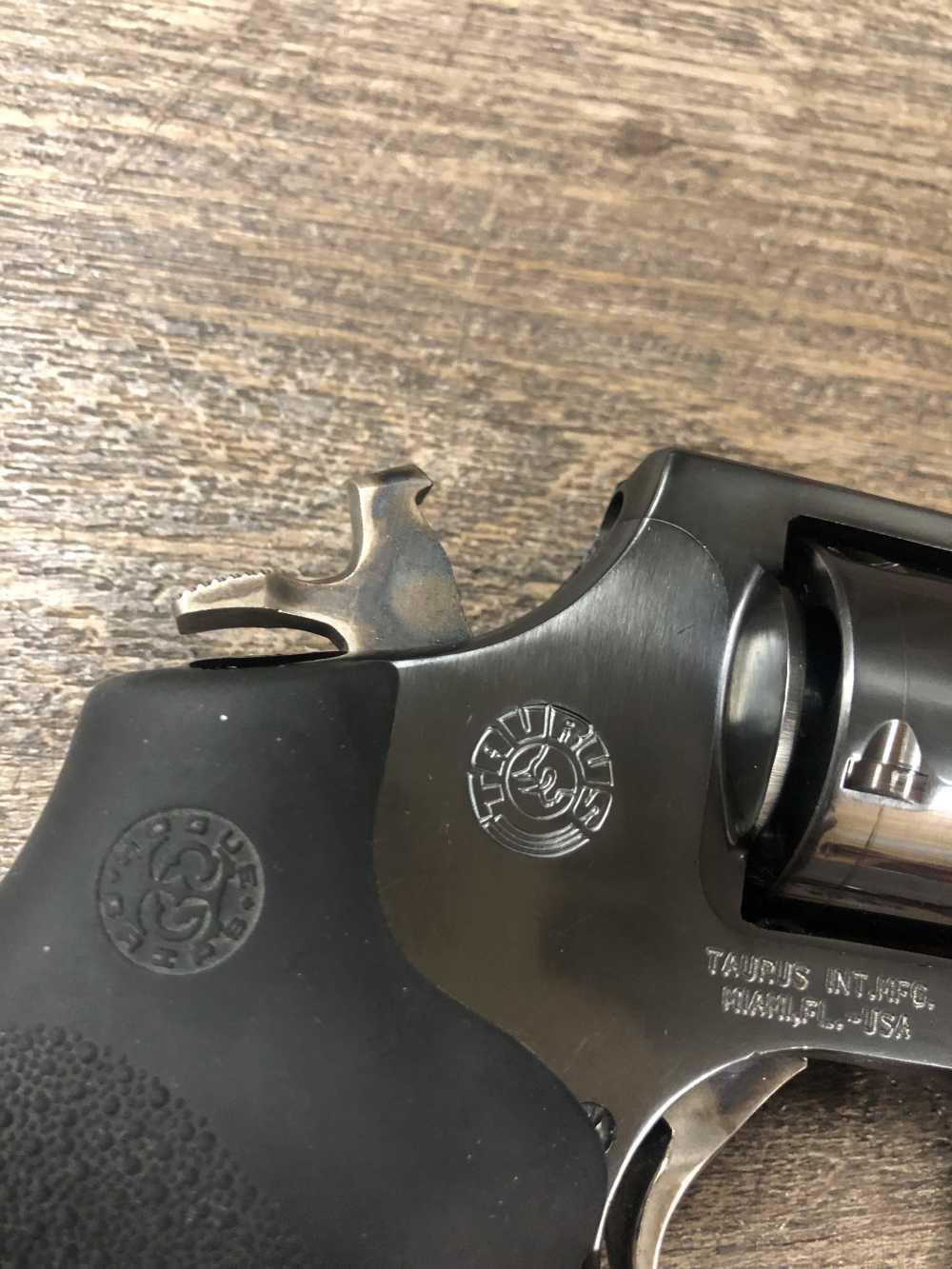 Taurus Judge 6.5" Revolver 410 Bore 45 Colt w/ Original Box 2 Grips Manual-img-22