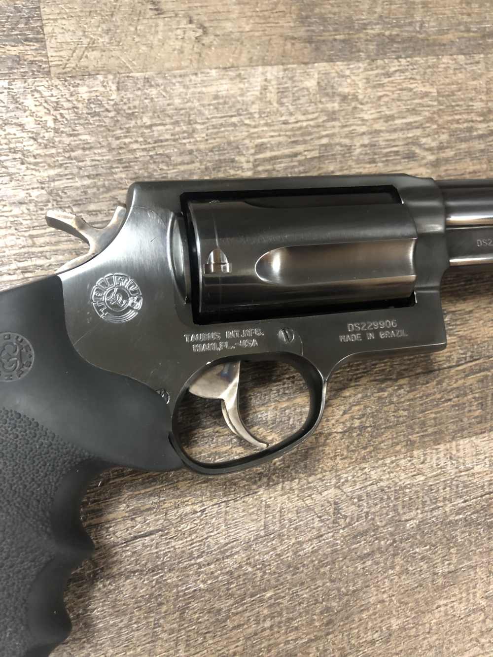 Taurus Judge 6.5" Revolver 410 Bore 45 Colt w/ Original Box 2 Grips Manual-img-11