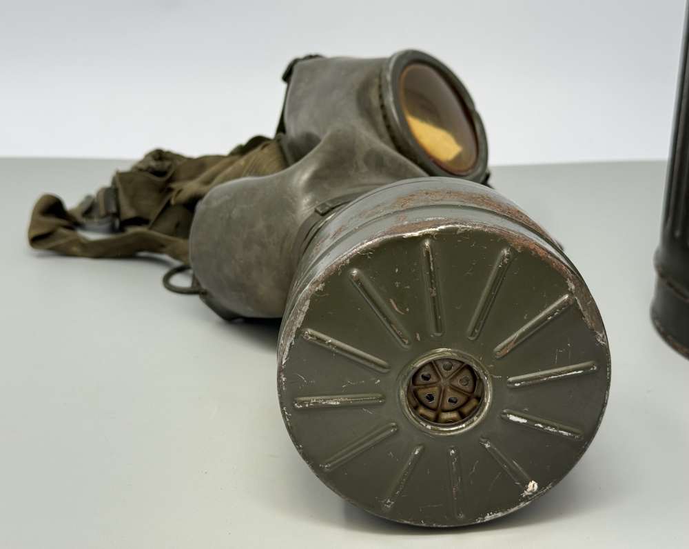 WW2 German Gas Mask with Cannister WWII field gear equipment uniform 1942-img-11