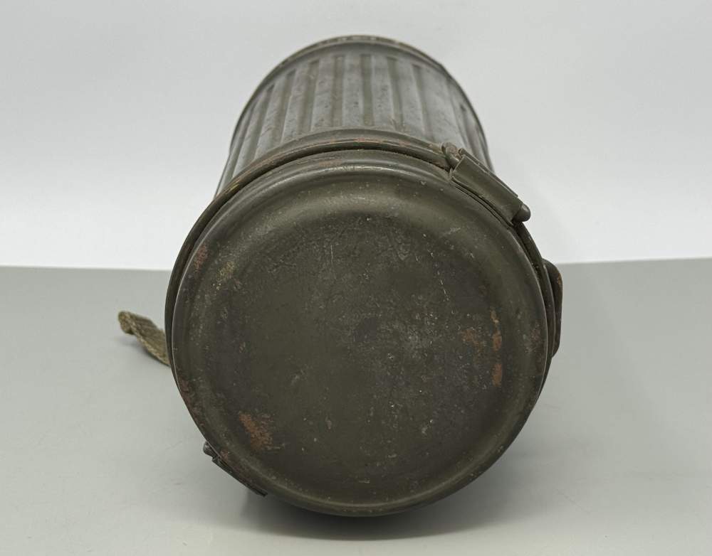 WW2 German Gas Mask with Cannister WWII field gear equipment uniform 1942-img-22