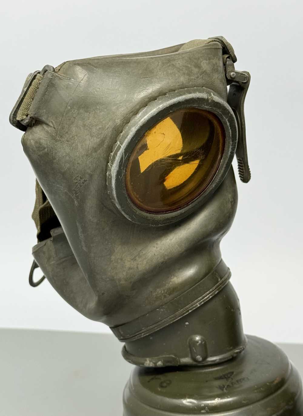 WW2 German Gas Mask with Cannister WWII field gear equipment uniform 1942-img-8