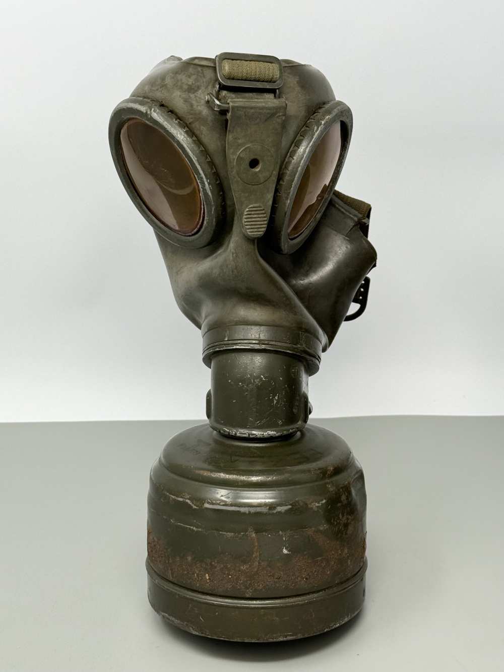 WW2 German Gas Mask with Cannister WWII field gear equipment uniform 1942-img-2