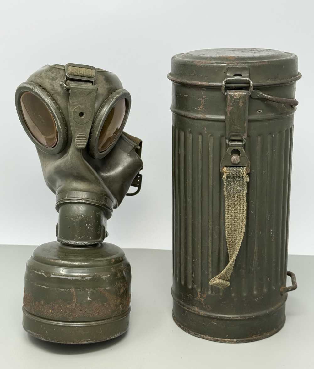 WW2 German Gas Mask with Cannister WWII field gear equipment uniform 1942-img-1