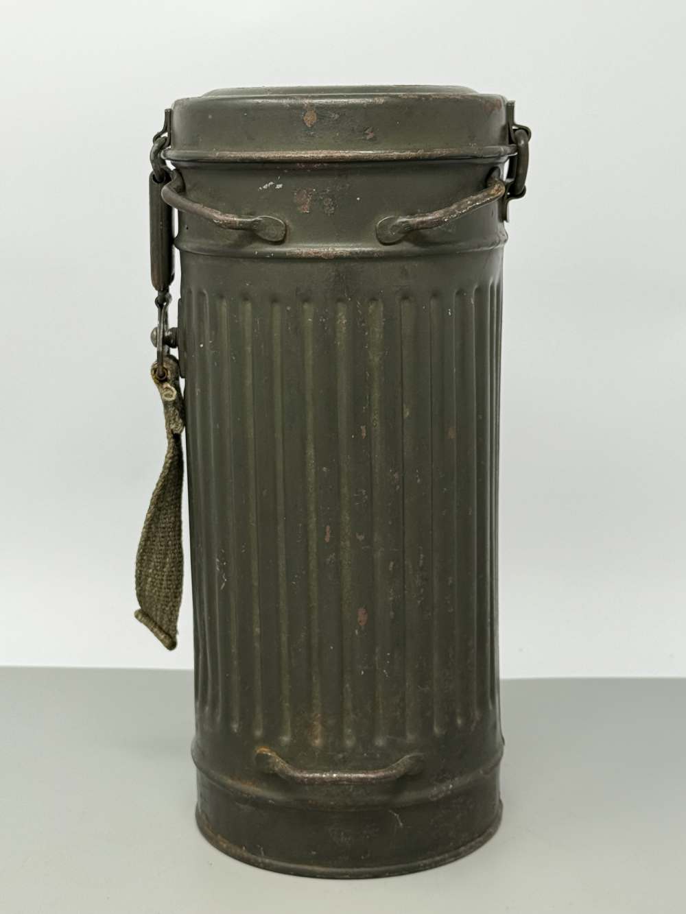 WW2 German Gas Mask with Cannister WWII field gear equipment uniform 1942-img-17
