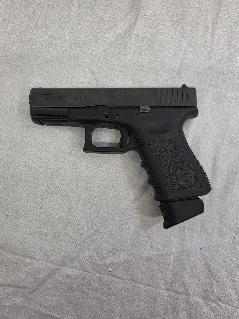 Glock 23C 40SW w/4 Magazines-img-1