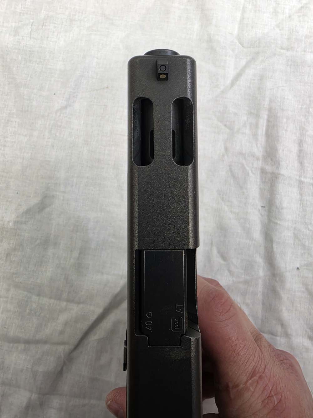 Glock 23C 40SW w/4 Magazines-img-5