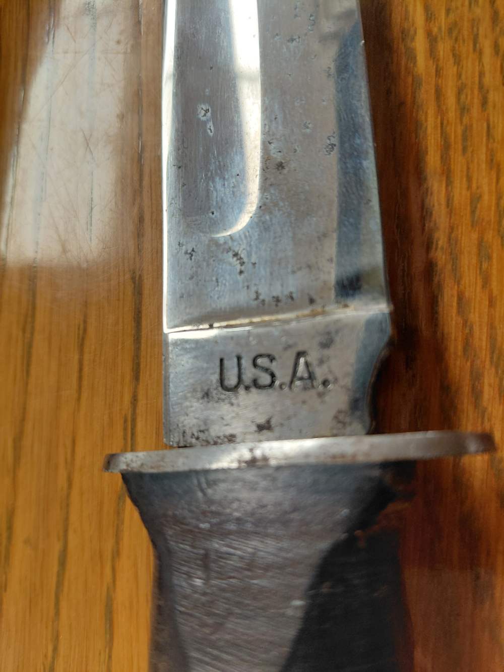 Robinson and Shuredge Post War Model 20 Knife and Sheath. -img-3
