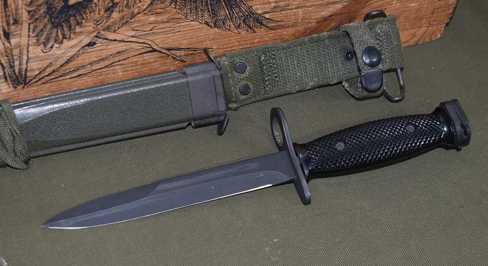 Colt M16 Bayonet-img-4
