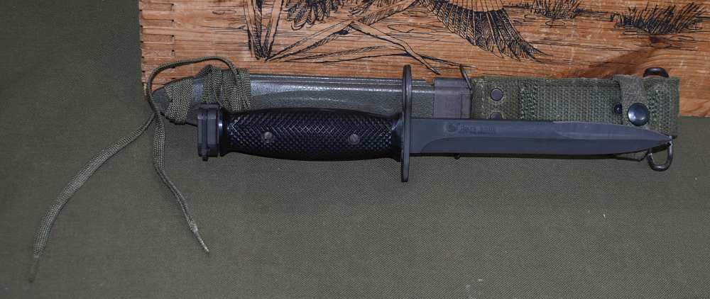 Colt M16 Bayonet-img-0