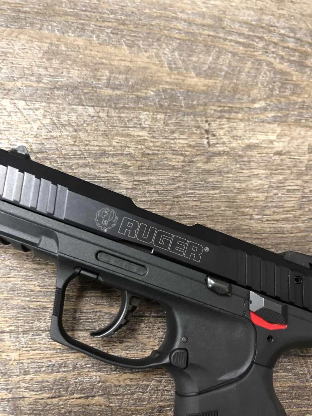 Ruger SR22 Semi Auto Pistol 3.5" Barrel 22LR w/ 4 Mags Manual Original Box-img-3