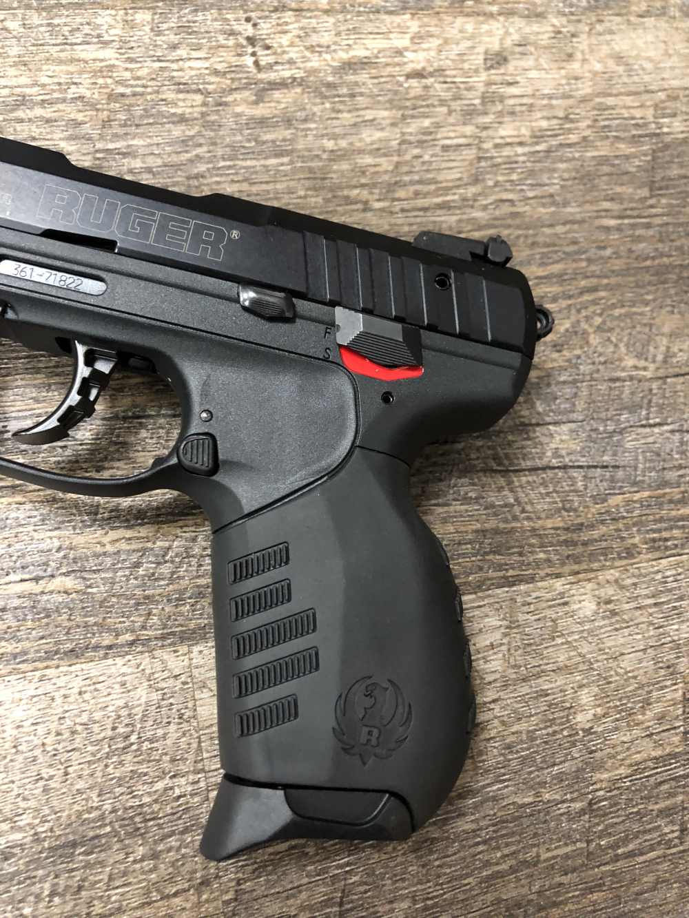 Ruger SR22 Semi Auto Pistol 3.5" Barrel 22LR w/ 4 Mags Manual Original Box-img-2