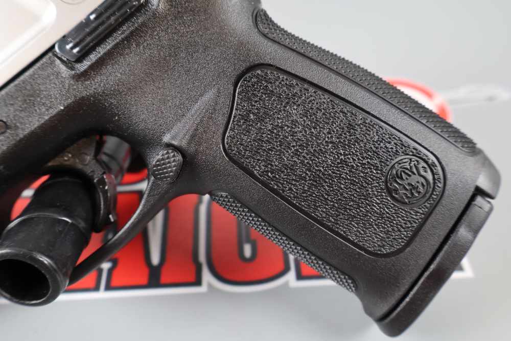 Smith & Wesson SD9VE 9mm 4.00"bbl STS & BLK w/Box-img-10