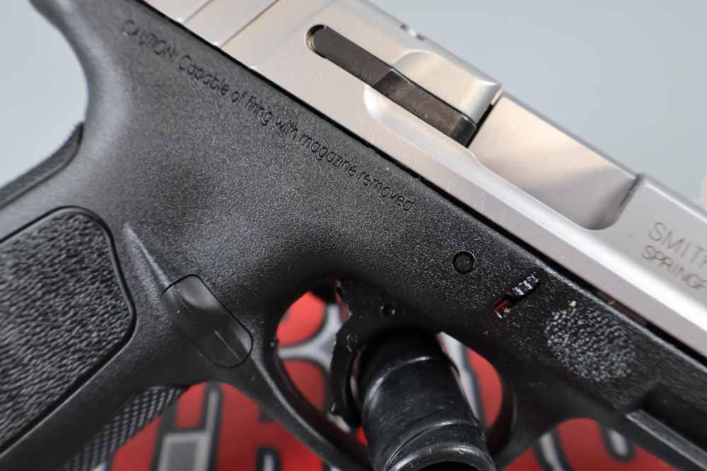 Smith & Wesson SD9VE 9mm 4.00"bbl STS & BLK w/Box-img-7
